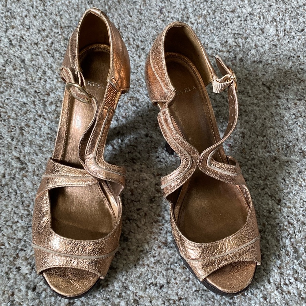 Carvela high heels Lather Sandals size 37(USA 7)